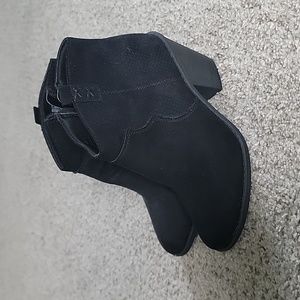 Black heel ankle boots size 9